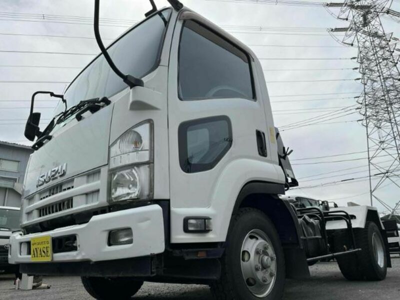 ISUZU　FORWARD