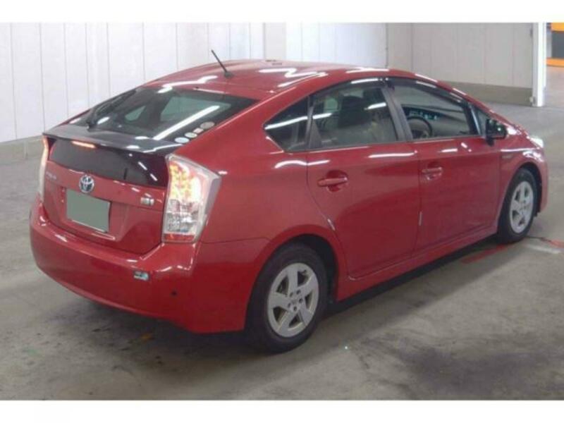 PRIUS-3