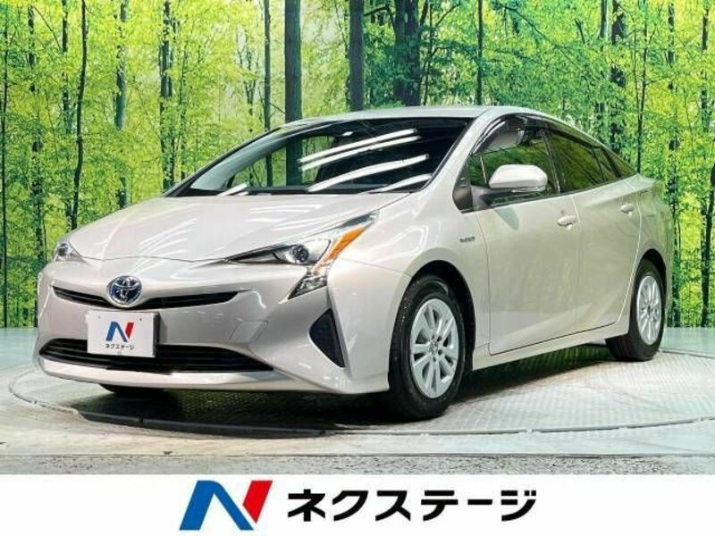 TOYOTA　PRIUS