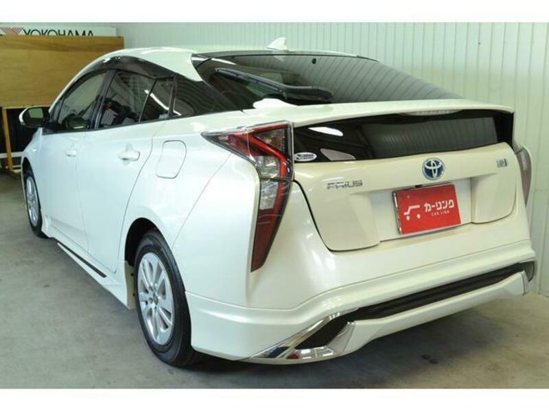 PRIUS-9