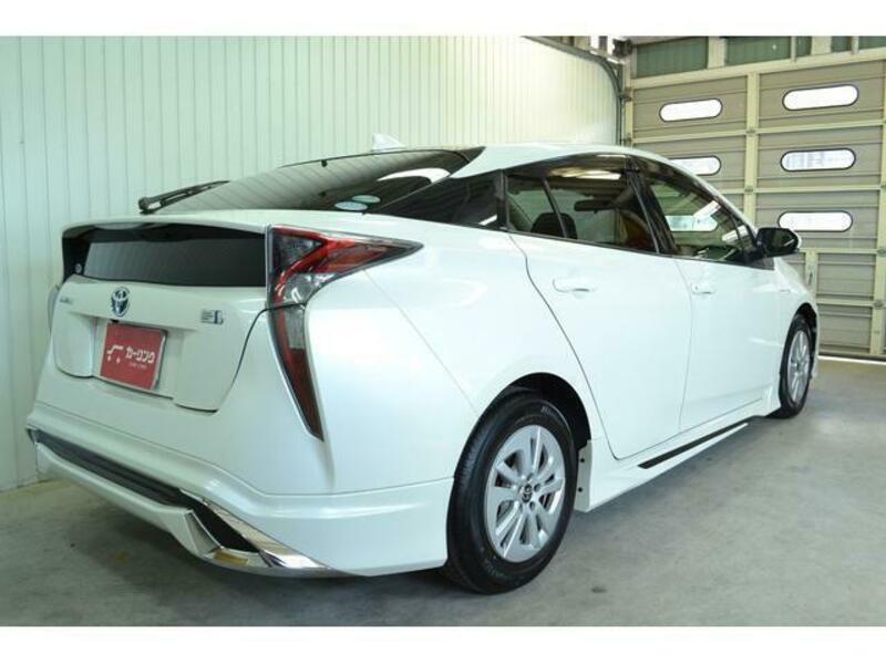 PRIUS-10