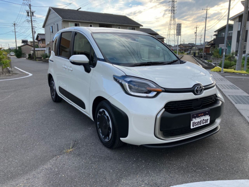 TOYOTA　SIENTA