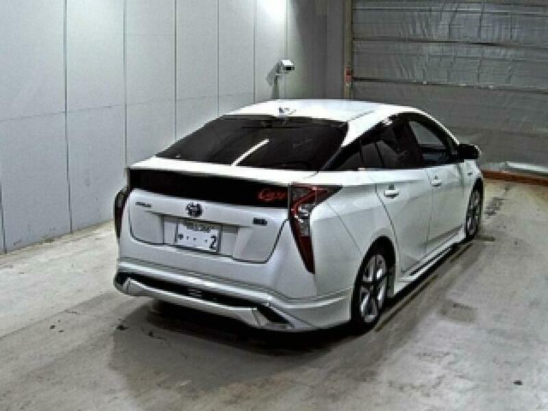 PRIUS-3