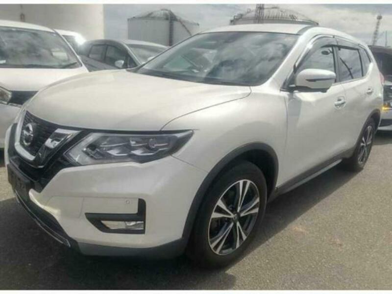 NISSAN　X-TRAIL