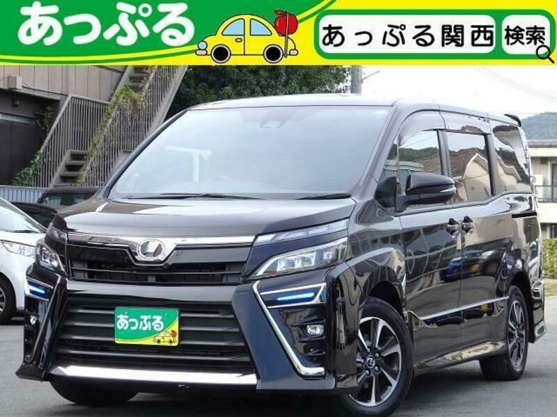 TOYOTA　VOXY