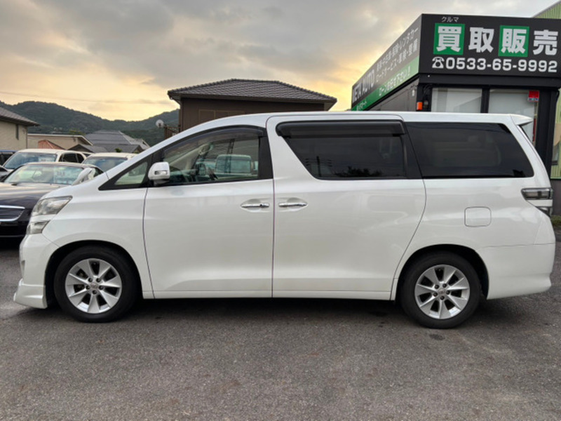 VELLFIRE-19