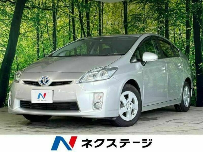 TOYOTA　PRIUS