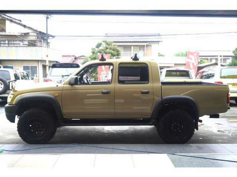 HILUX-3