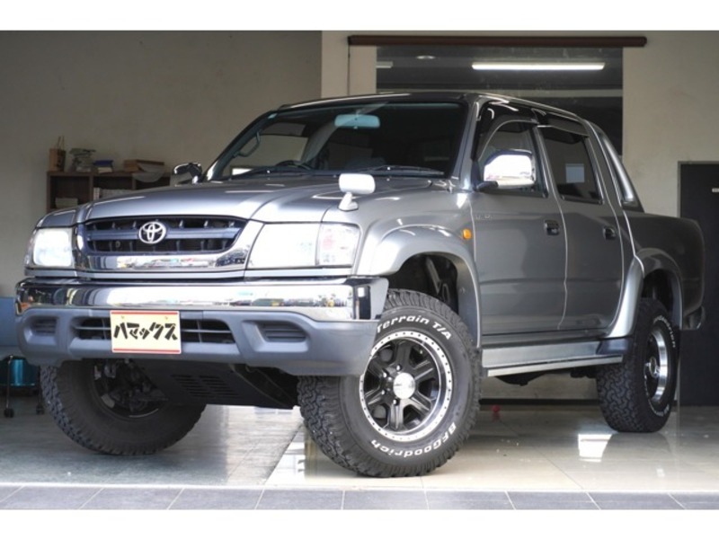 TOYOTA　HILUX