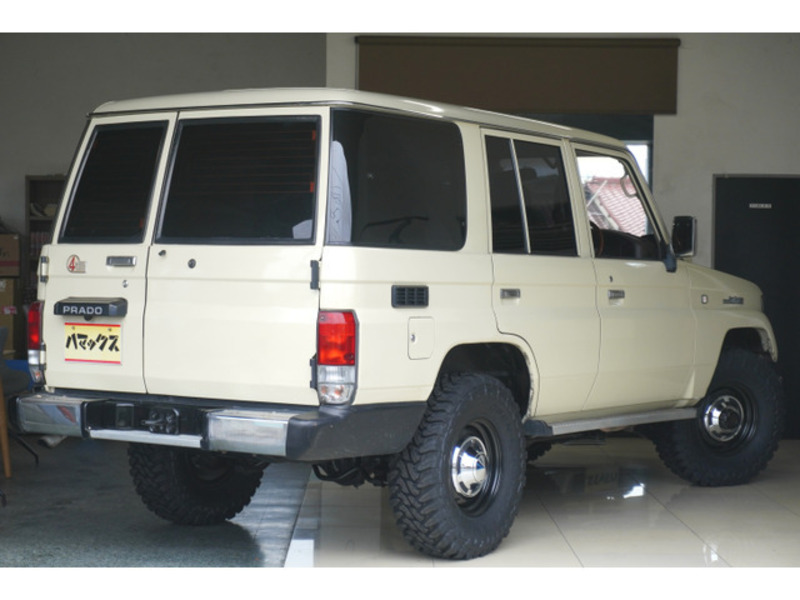 LAND CRUISER PRADO-2