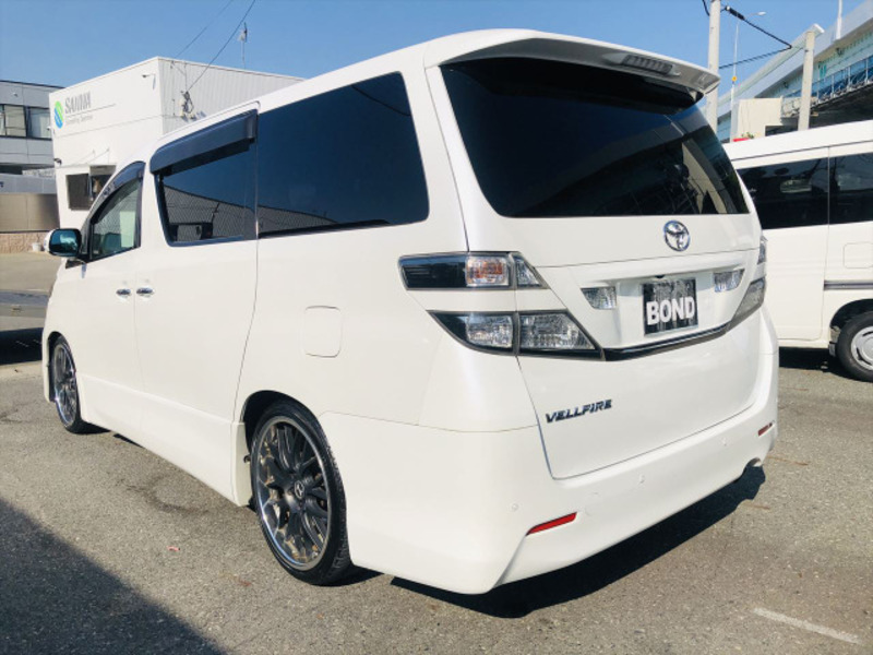 VELLFIRE-16