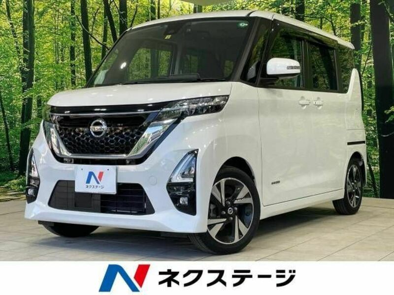 NISSAN　ROOX