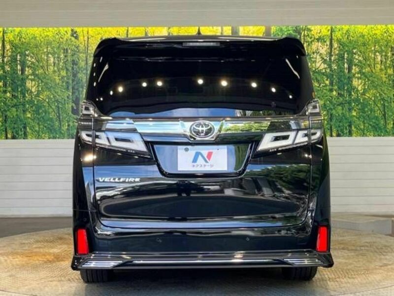 VELLFIRE-15