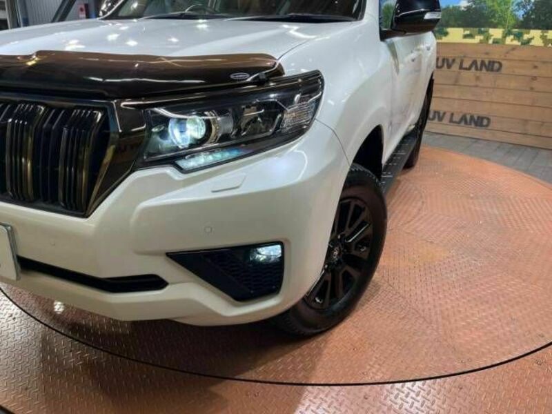 LAND CRUISER PRADO-9