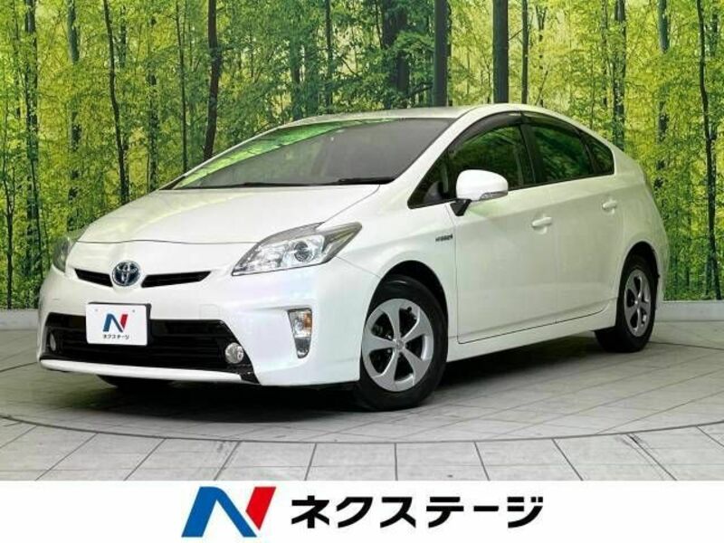 TOYOTA　PRIUS