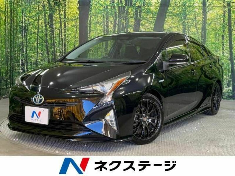 TOYOTA　PRIUS