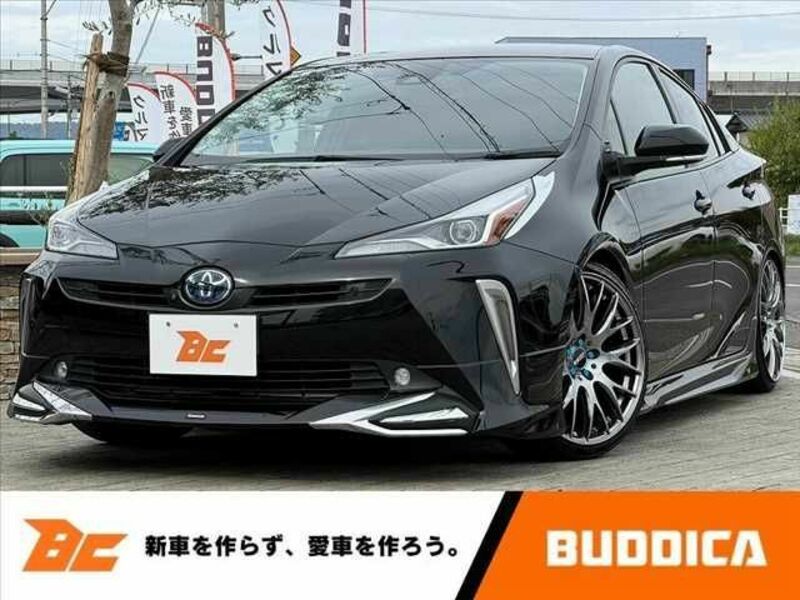 TOYOTA　PRIUS