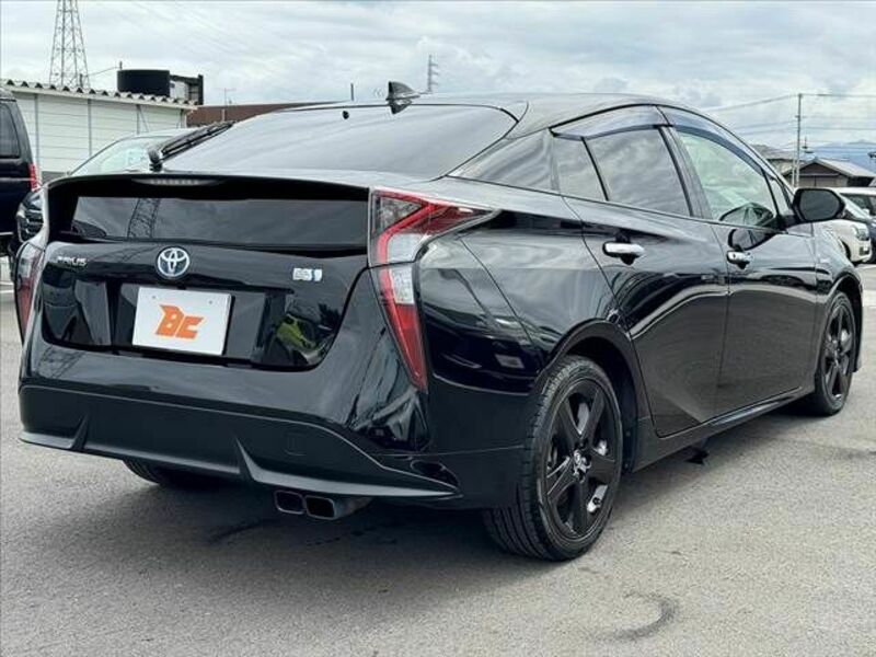 PRIUS-15