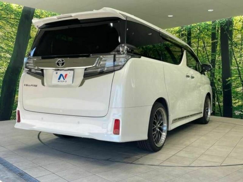 VELLFIRE-16