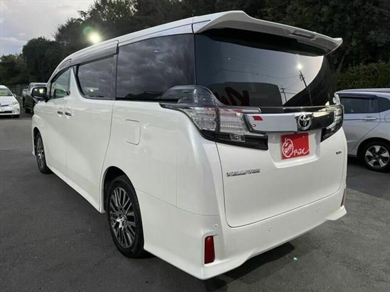 VELLFIRE-6