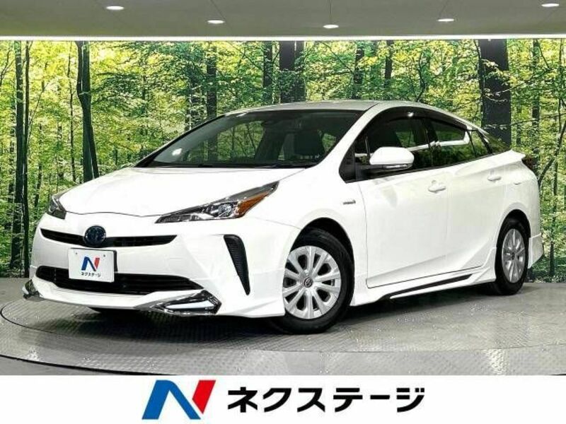 TOYOTA　PRIUS