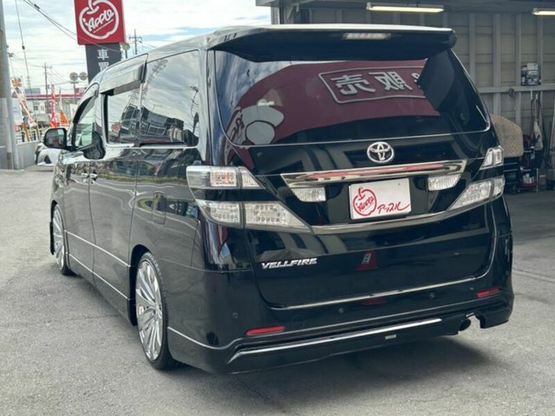 VELLFIRE-9