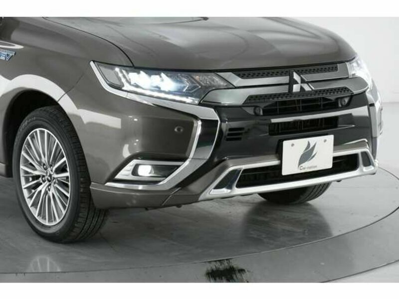 OUTLANDER PHEV-2