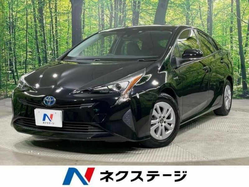 TOYOTA　PRIUS