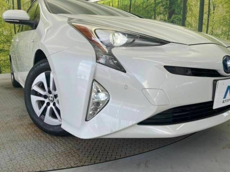 PRIUS-12