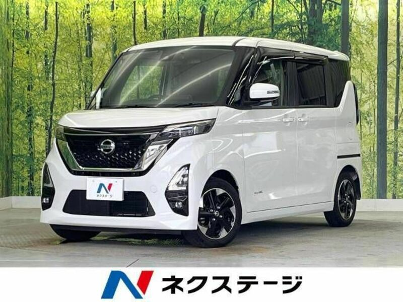 NISSAN　ROOX