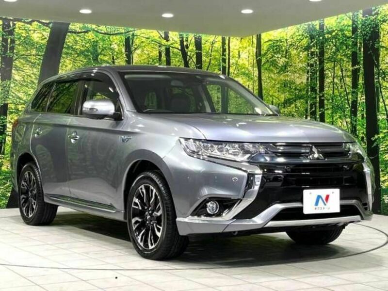 OUTLANDER PHEV-16