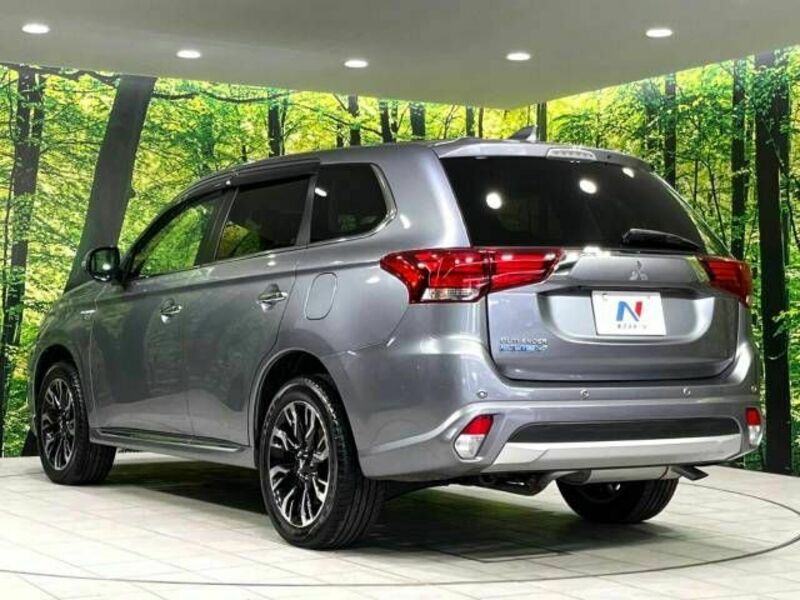 OUTLANDER PHEV-17