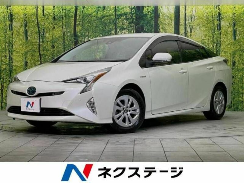 TOYOTA　PRIUS