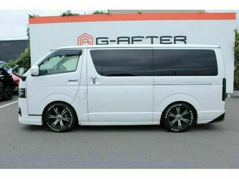 HIACE-9