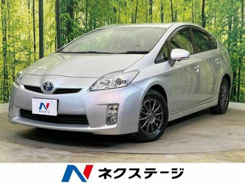 TOYOTA　PRIUS