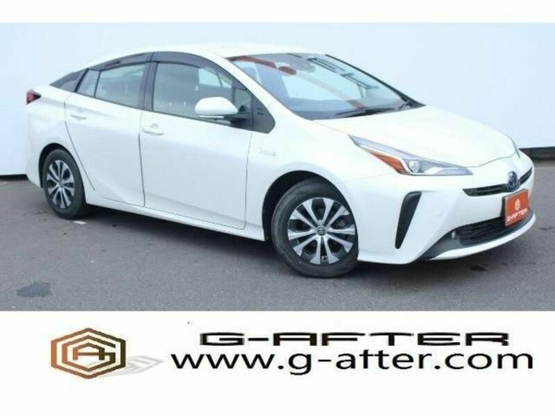 TOYOTA　PRIUS