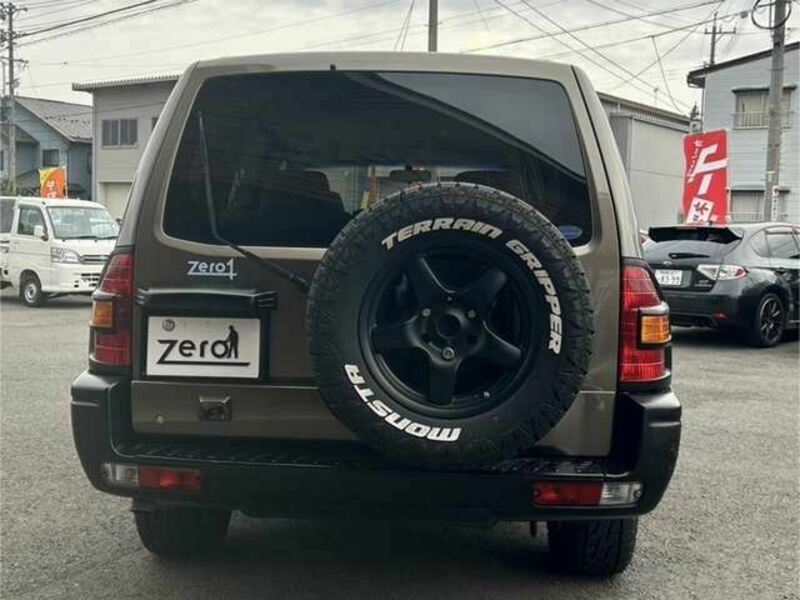 PAJERO-4