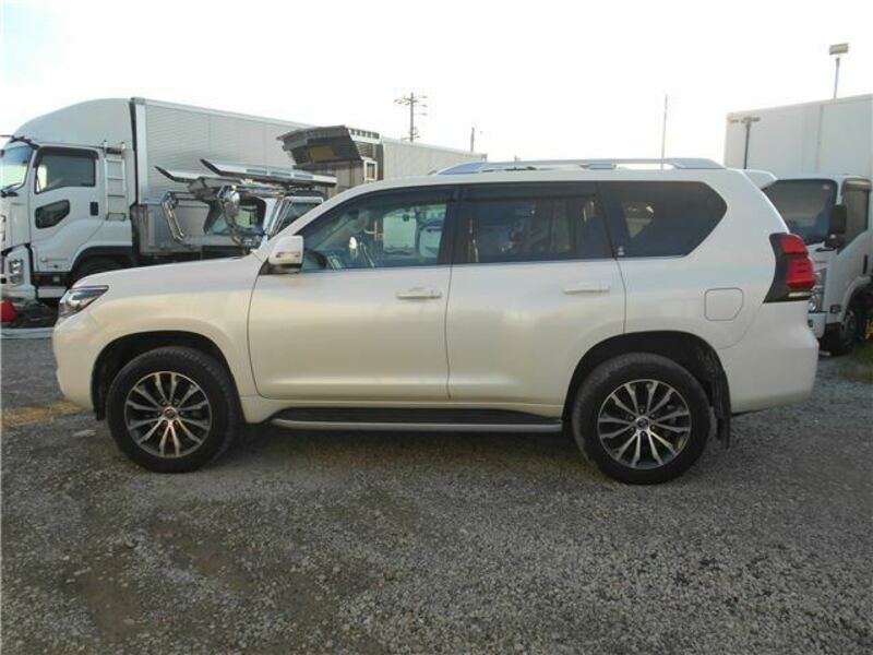 LAND CRUISER PRADO-6