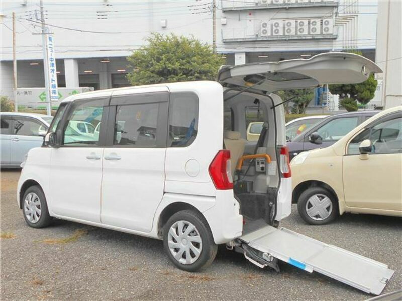 DAIHATSU　TANTO