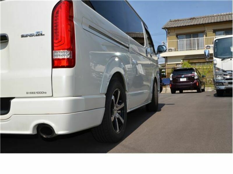 HIACE-19