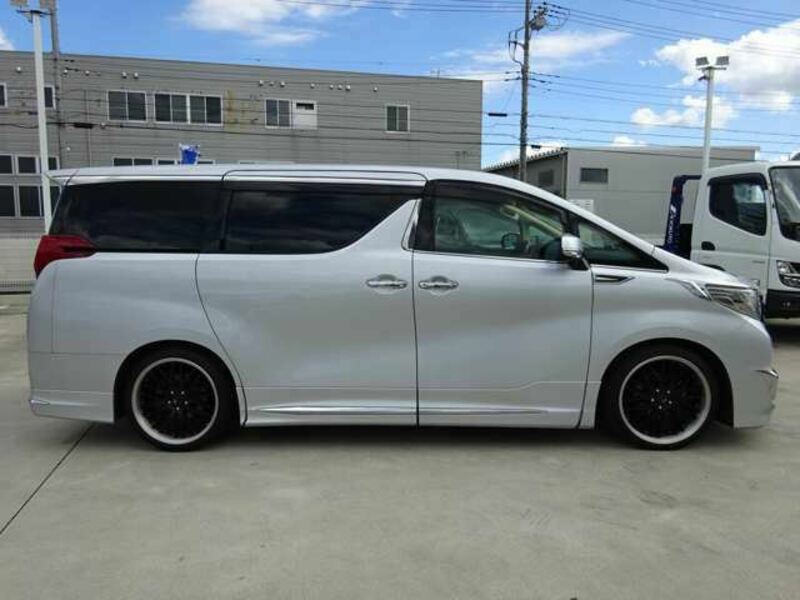 ALPHARD-9