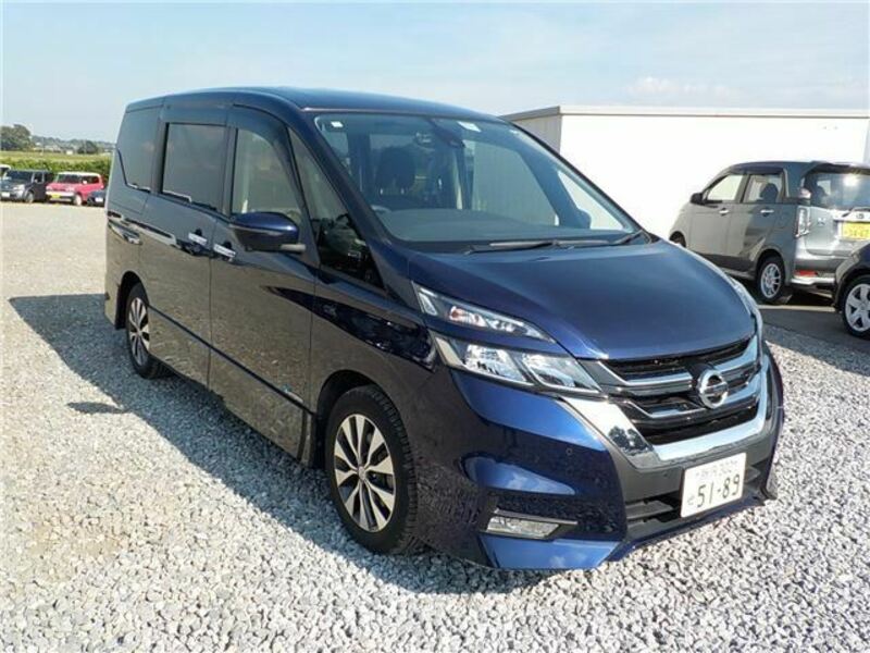 NISSAN　SERENA