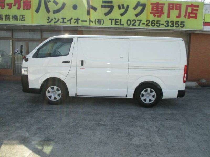 HIACE VAN-29