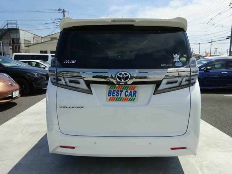 VELLFIRE-5