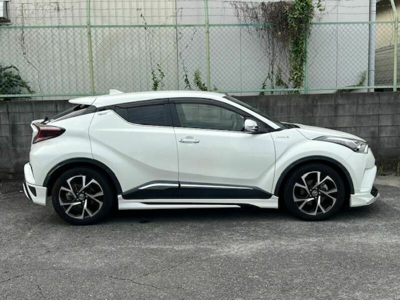 C-HR-28