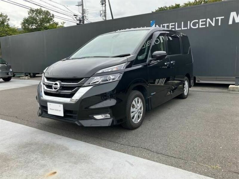 NISSAN　SERENA