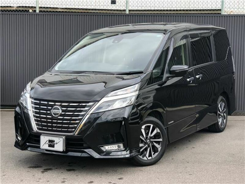 NISSAN　SERENA