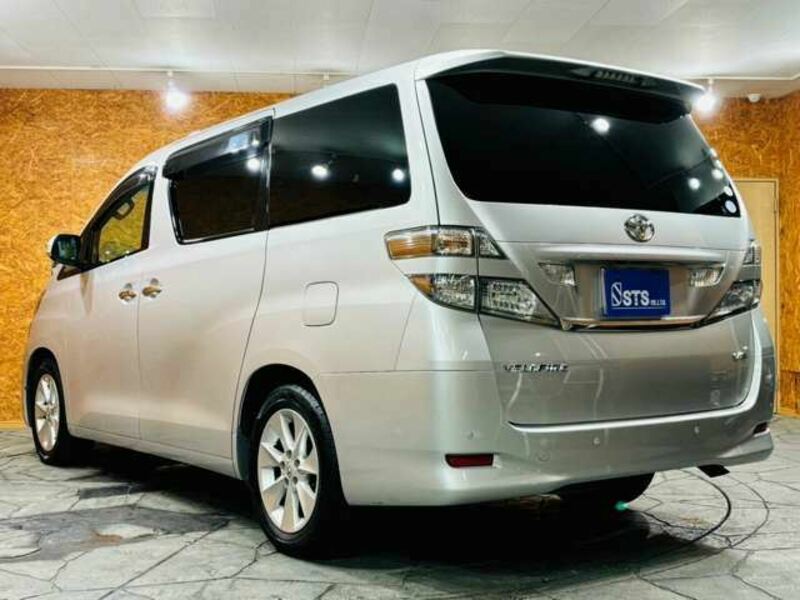 VELLFIRE-10