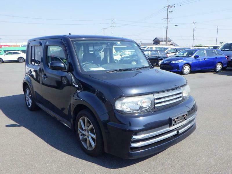 NISSAN　CUBE