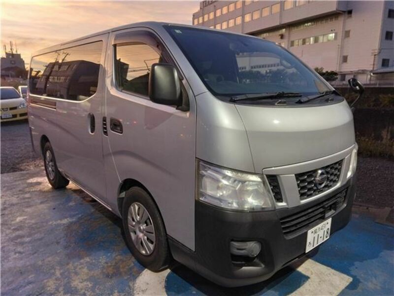 NISSAN　NV350 CARAVAN